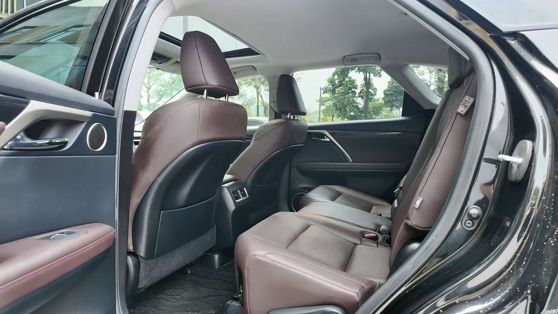 Lexus RX, 2022 13