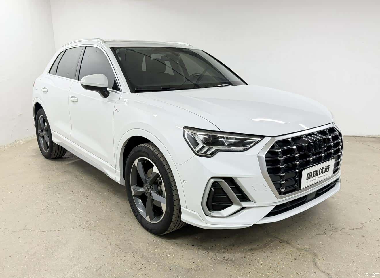 Audi Q3, 2022 3