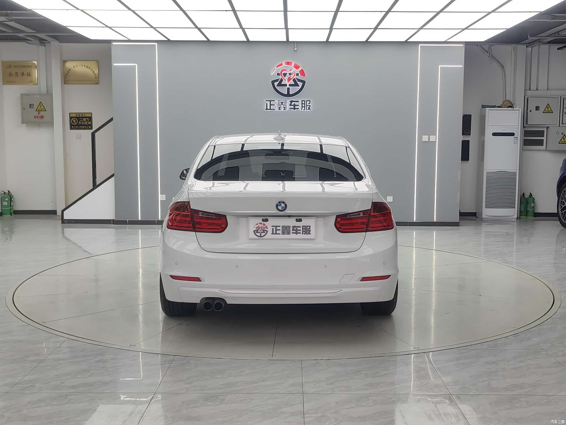 BMW 3 Series, 2013 13