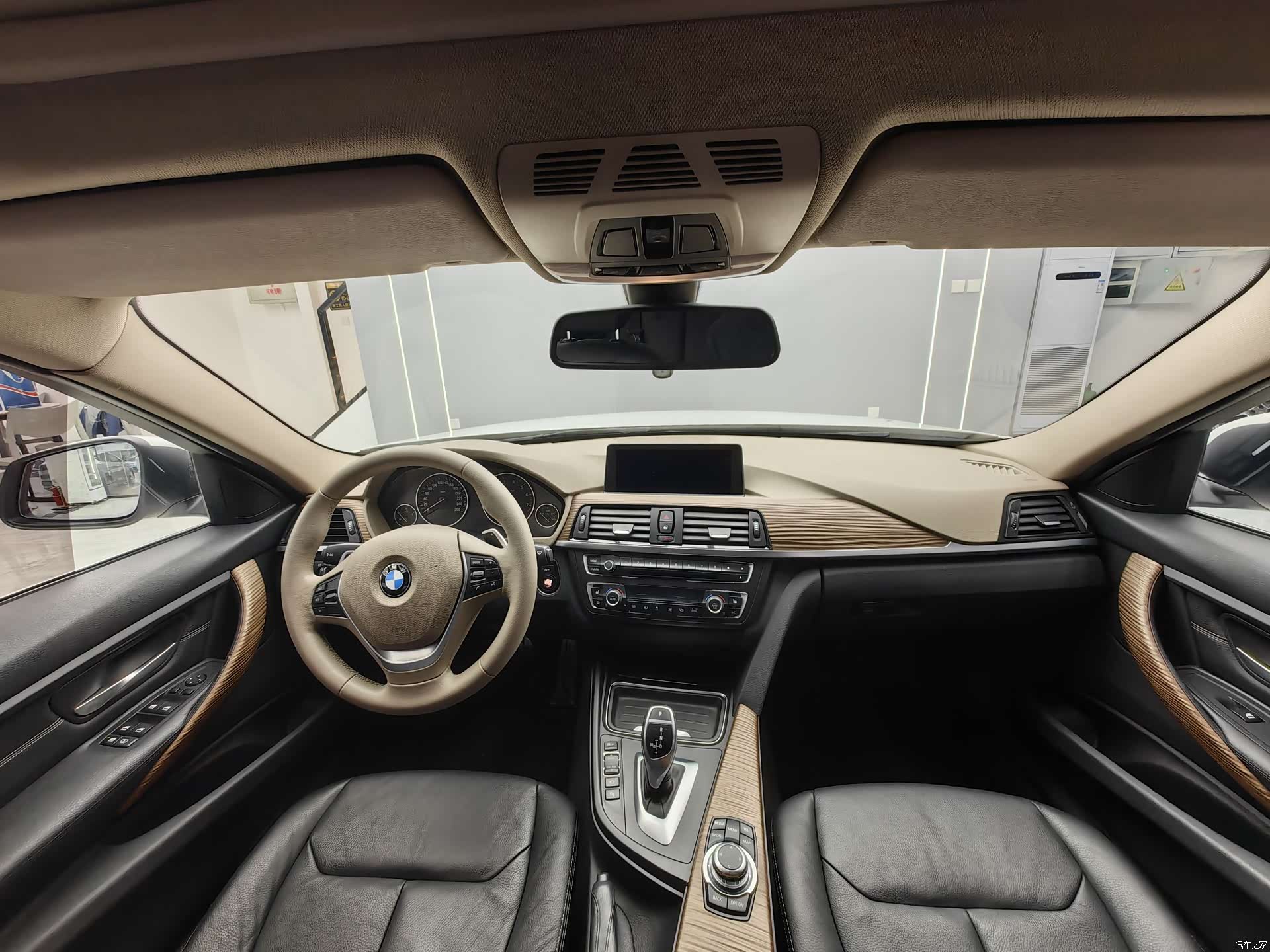 BMW 3 Series, 2013 10