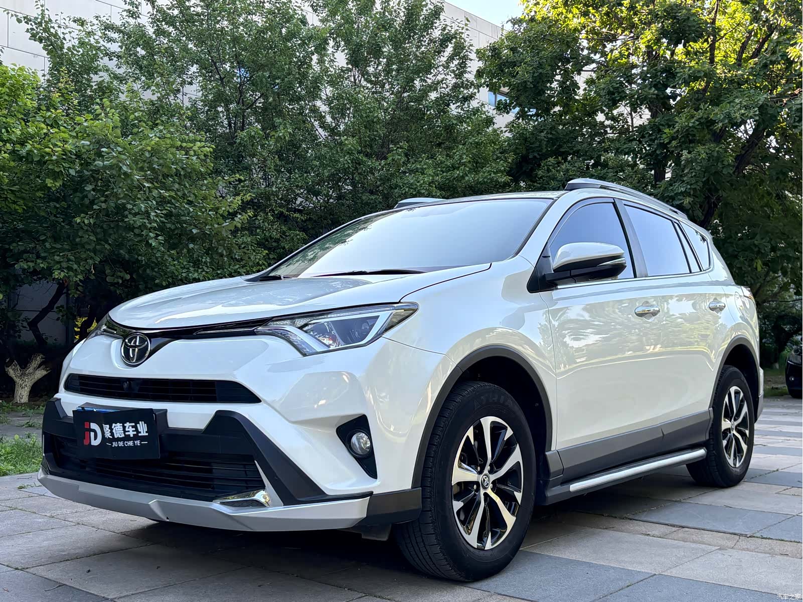 Toyota RAV4, 2018 1