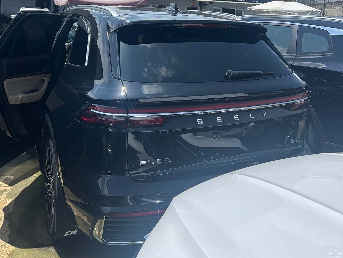 Geely Xingyue L, 2025 все фото