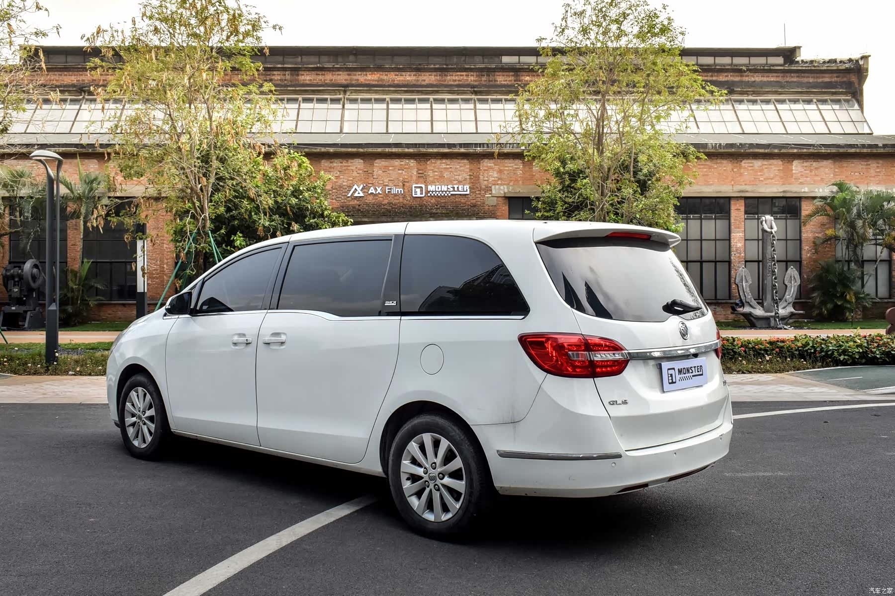 Buick GL8, 2016 4