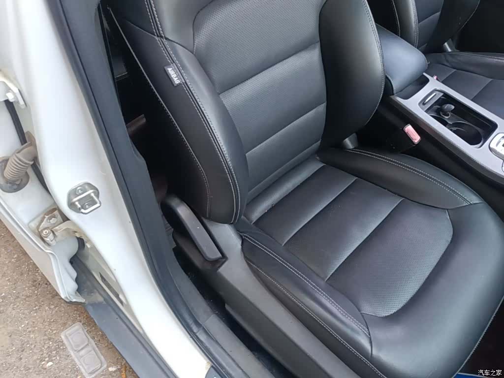Geely Emgrand, 2017 25
