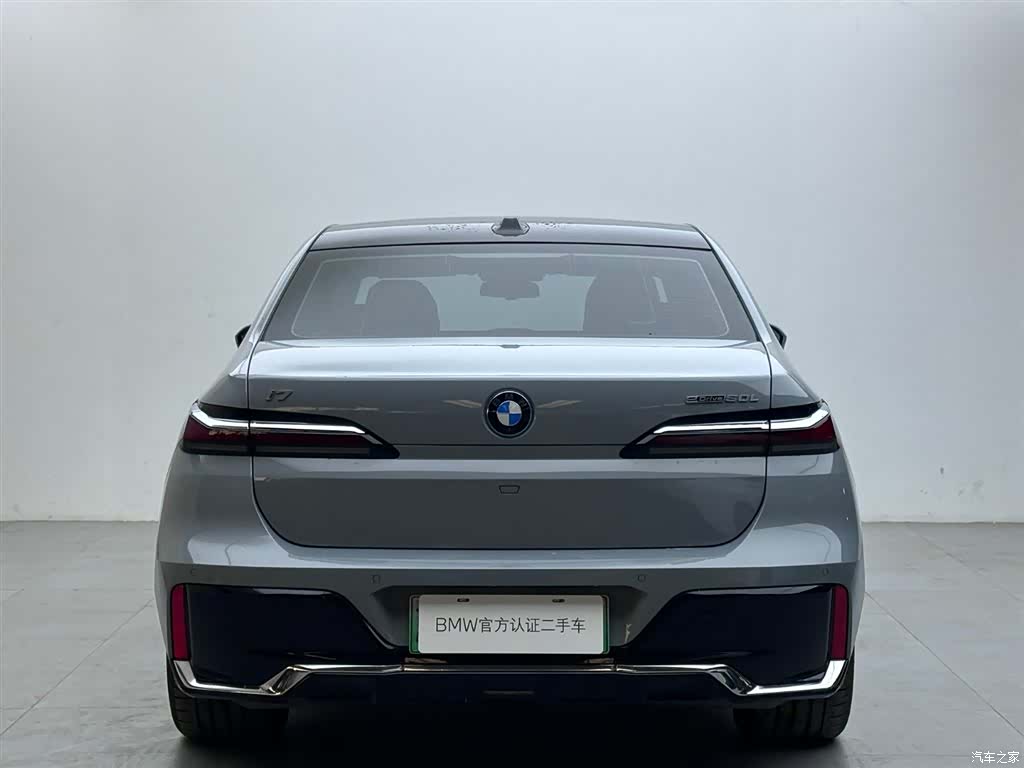 BMW i7, 2023 все фото