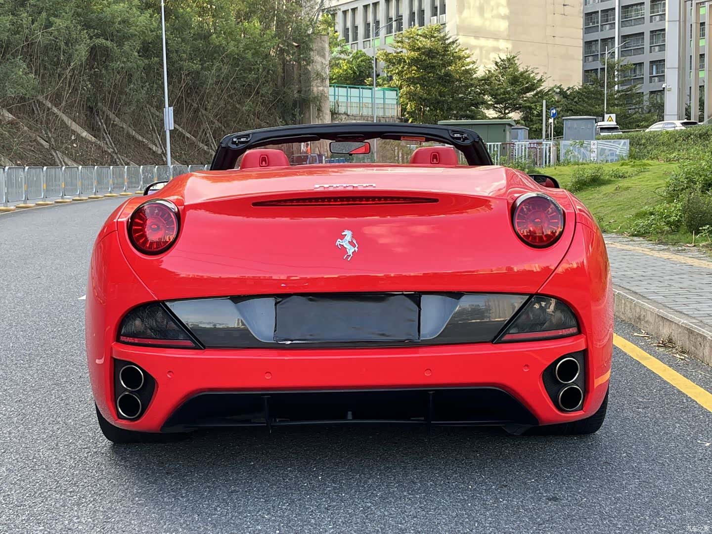 Ferrari California, 2011 9
