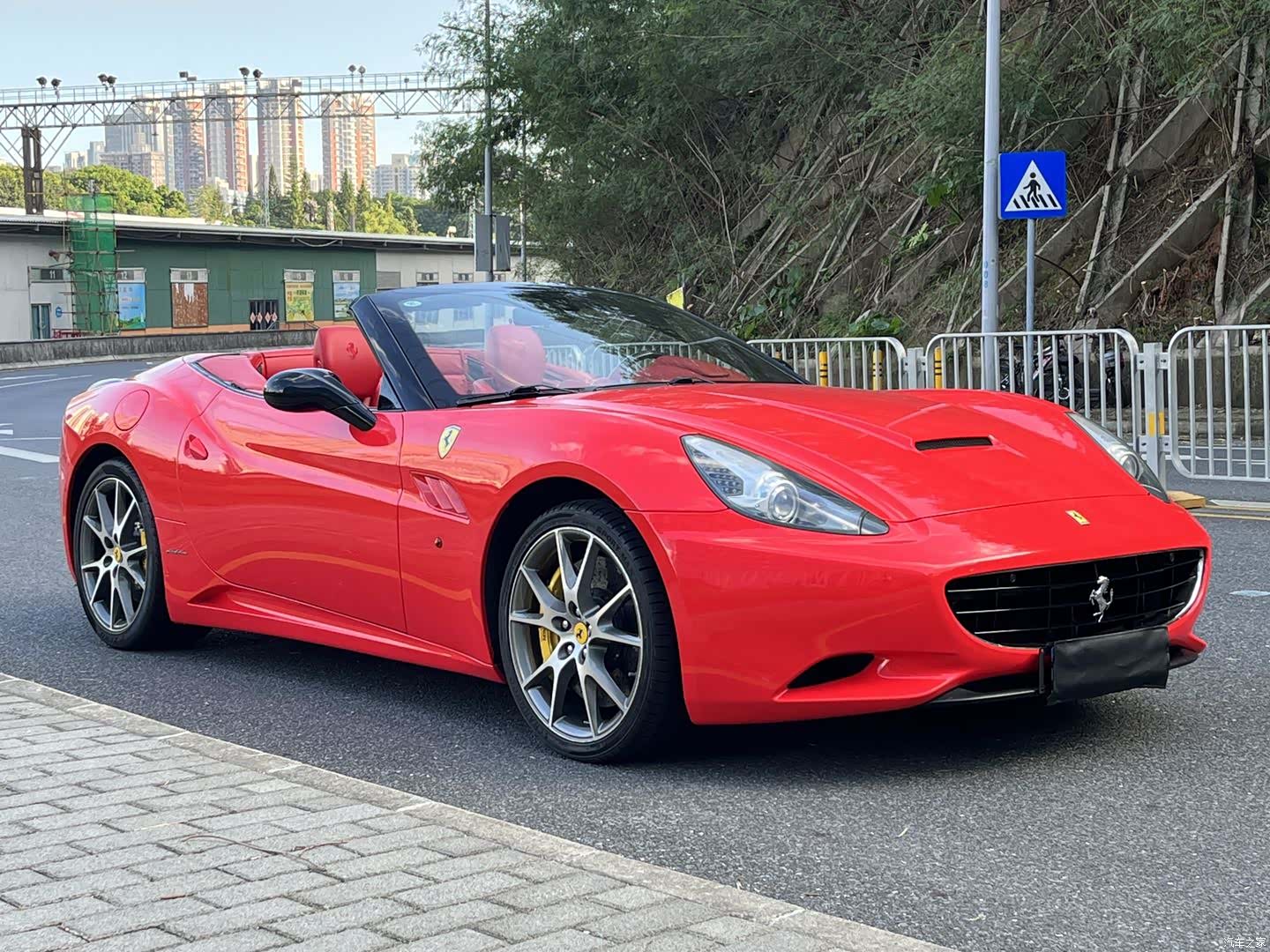 Ferrari California, 2011 3