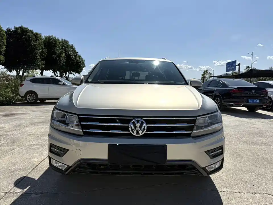 Volkswagen Tiguan L