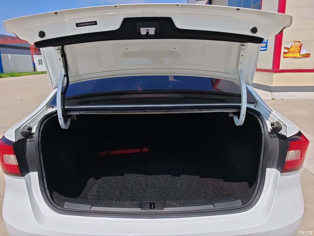 Roewe i5, 2019 19