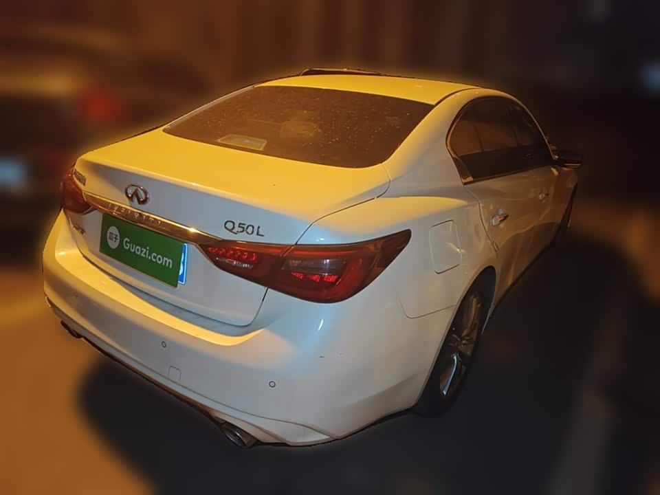 Infiniti Q50L