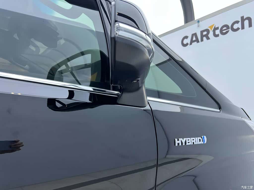 Toyota Vellfire, 2023 27