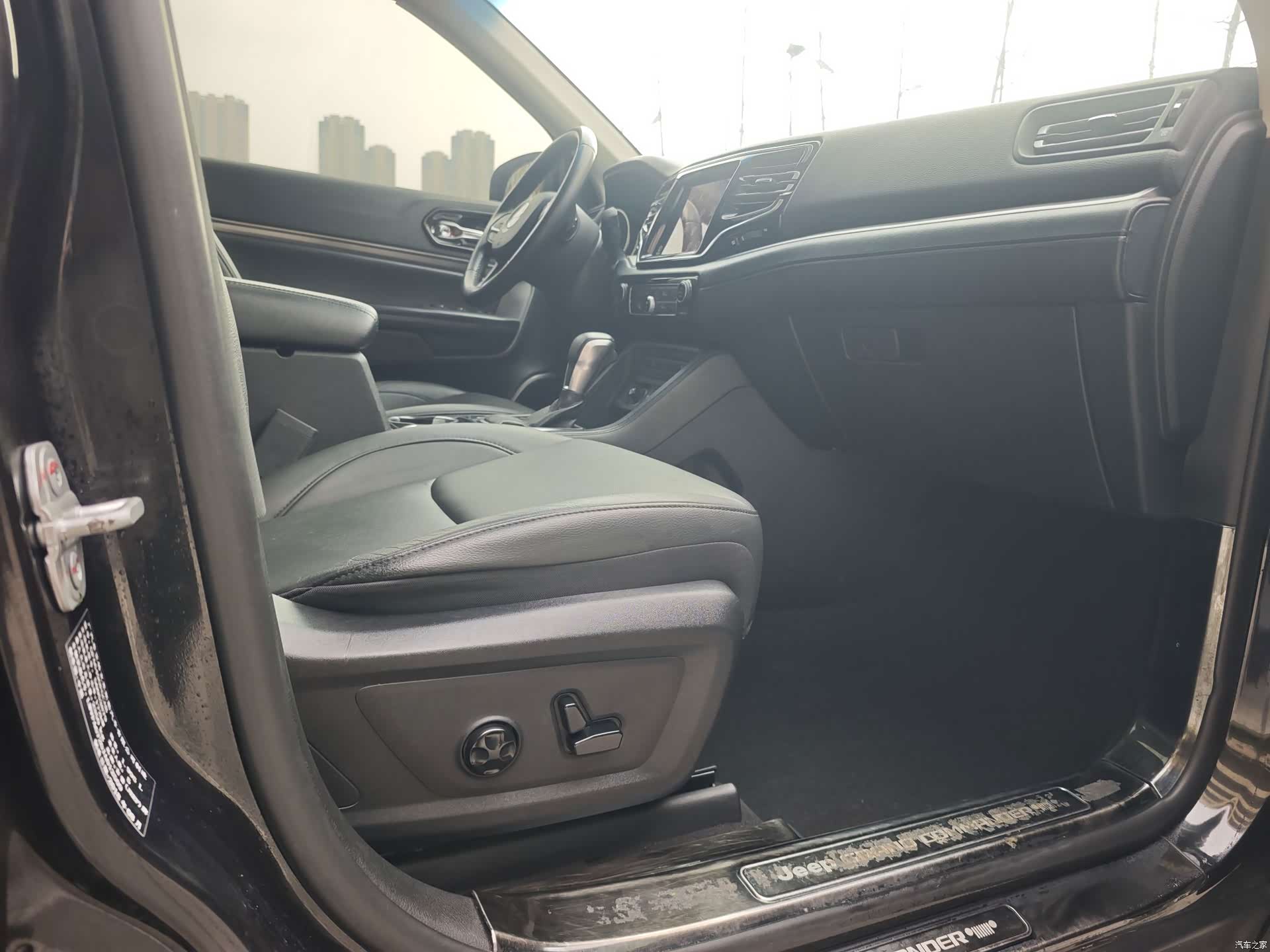 Jeep V, 2019 17