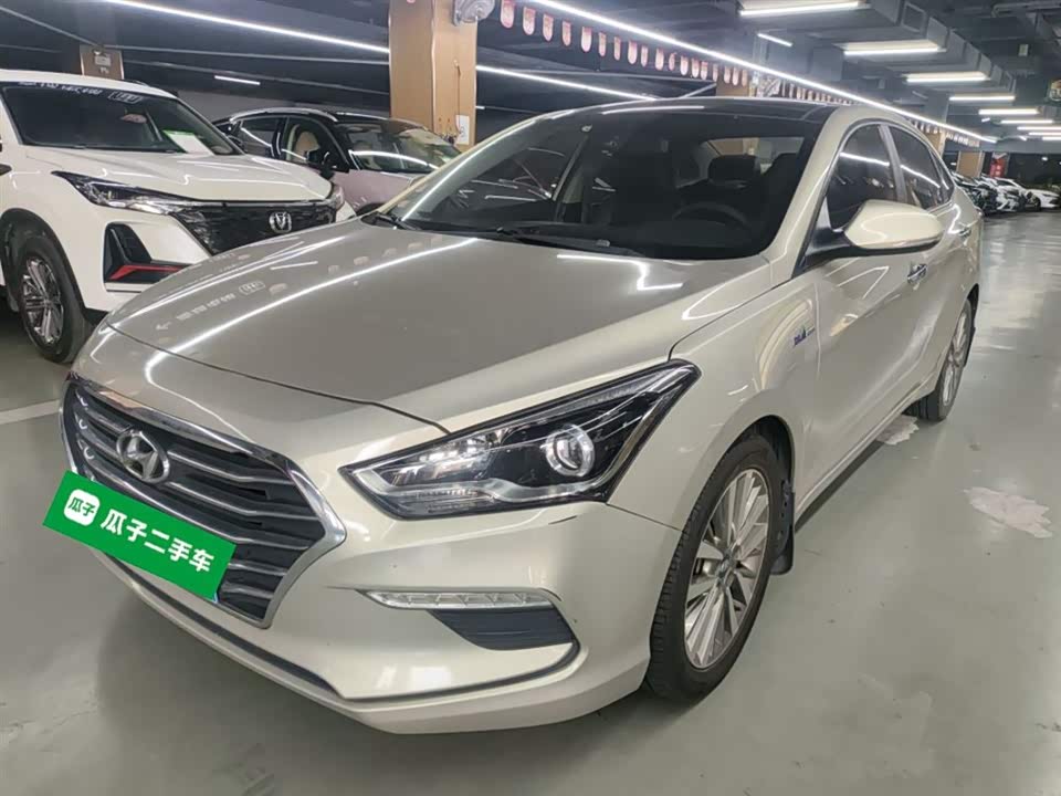 Hyundai Name picture