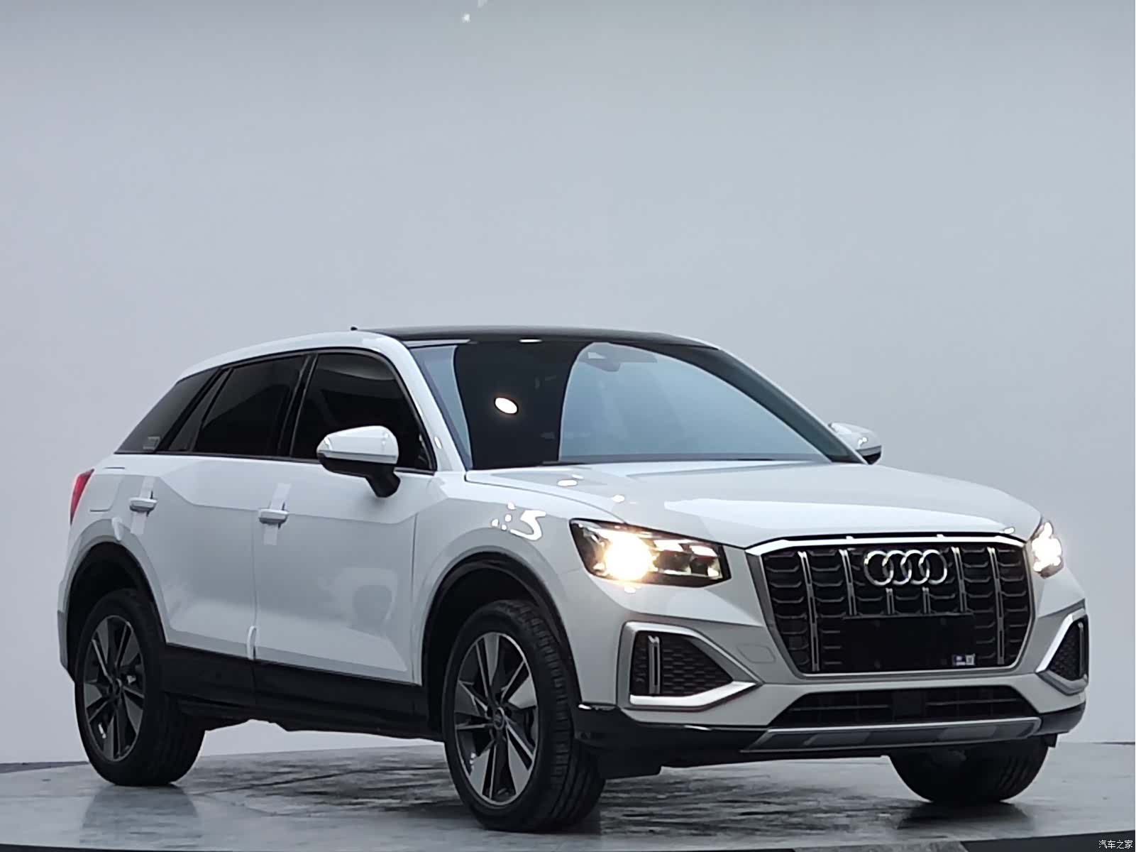 Audi Q2L, 2021 4