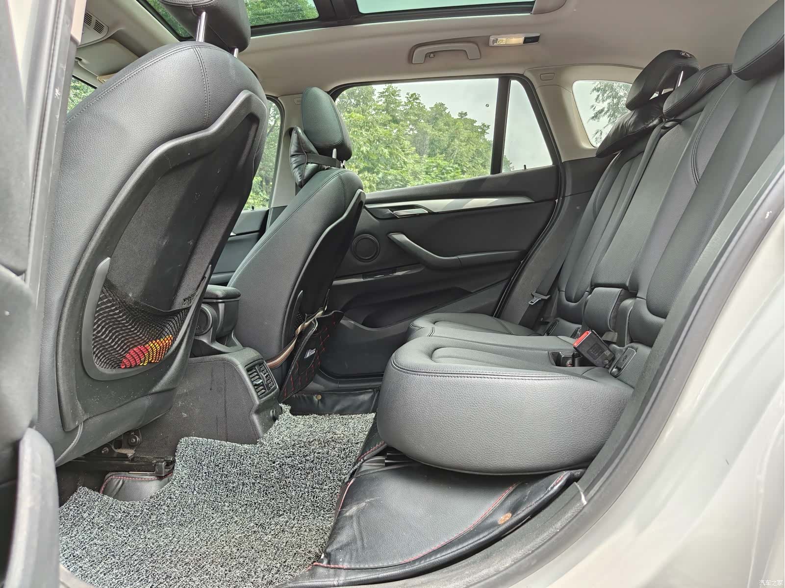 BMW X1, 2018 все фото