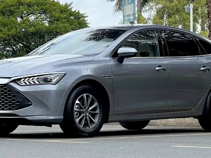 BYD Qin Yuan BYD Qin Yuan