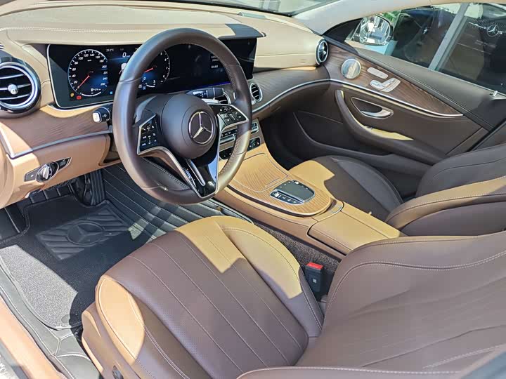 Mercedes-Benz E-Class, 2023 года фото 7