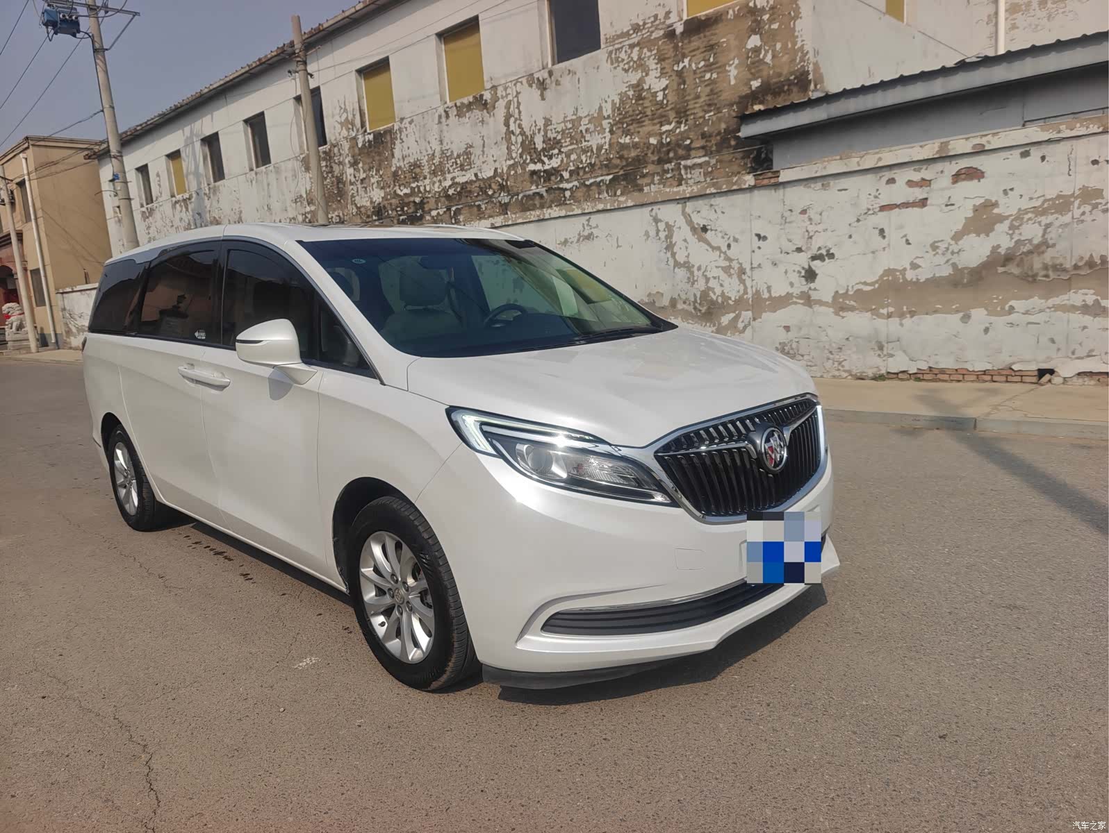 Buick GL8, 2018 3