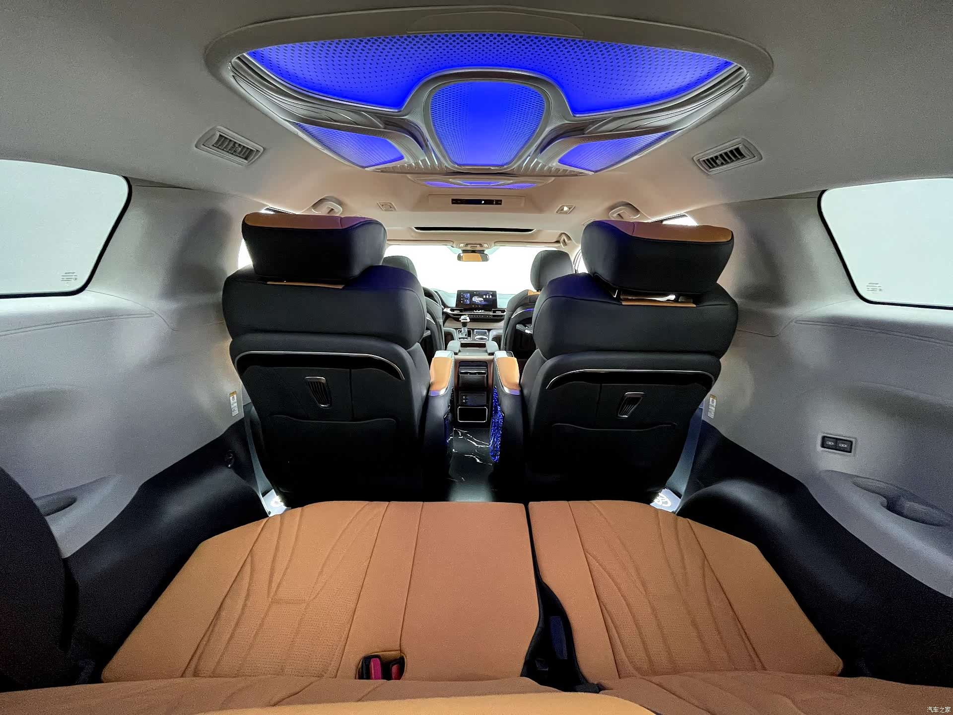 Toyota Sienna, 2025 32