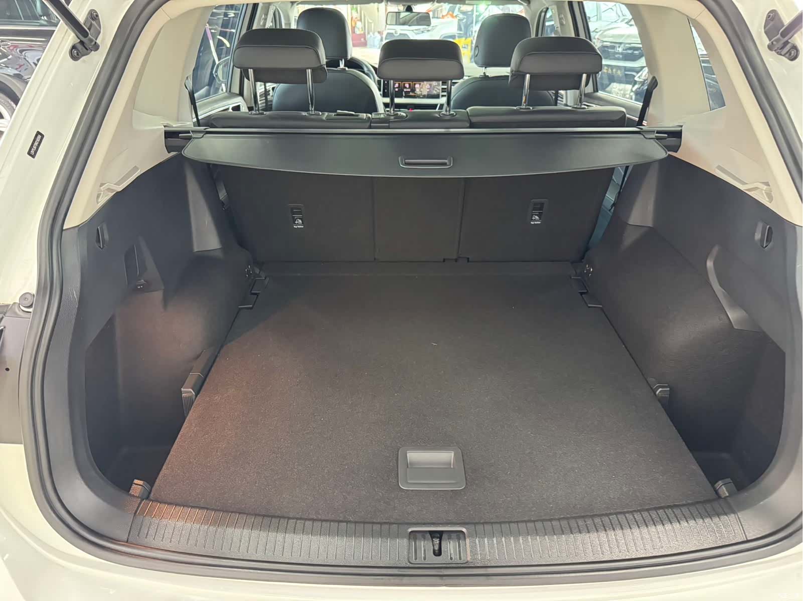 Volkswagen Tiguan L, 2022 11