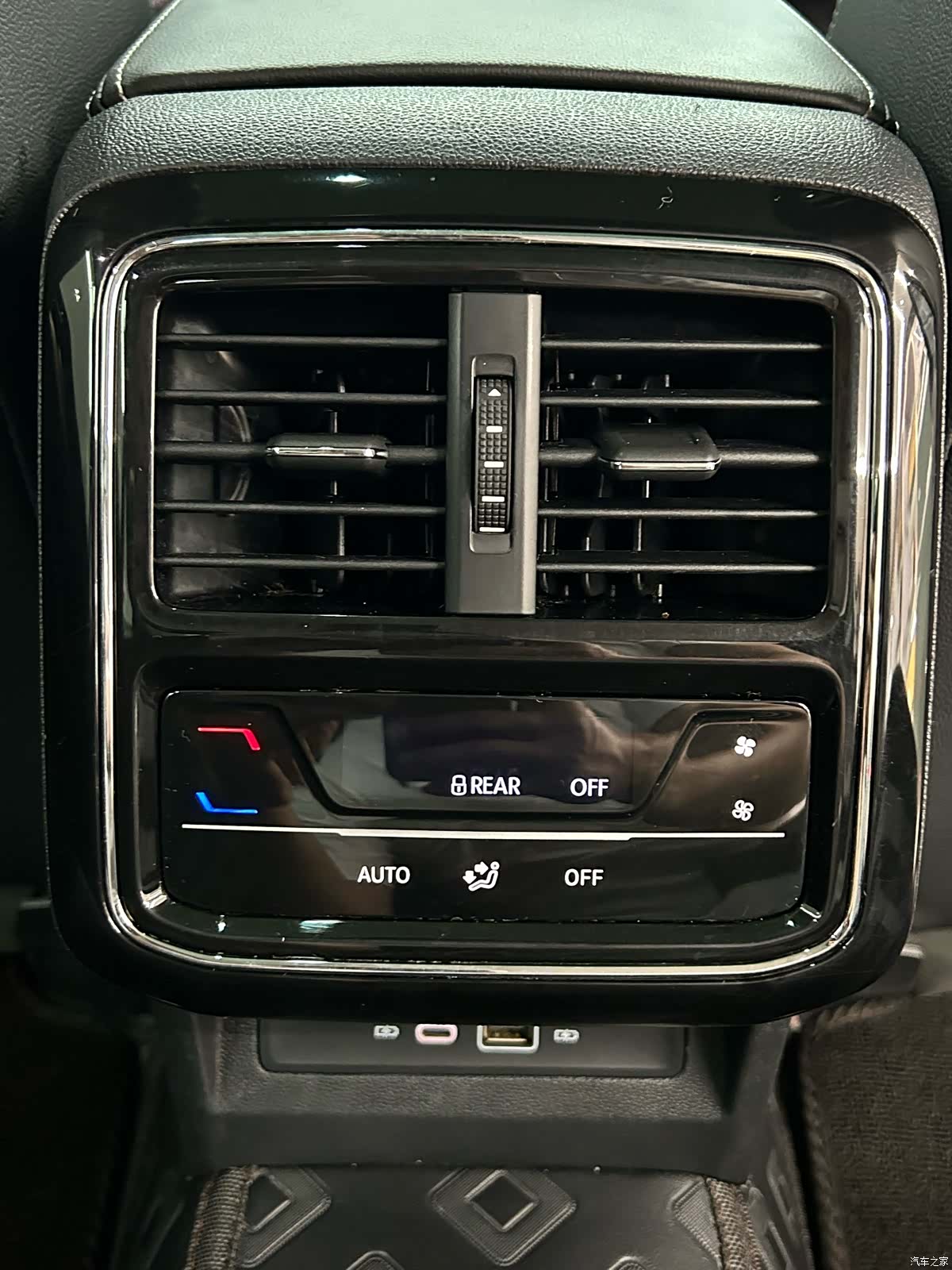 Volkswagen Passat, 2024 12
