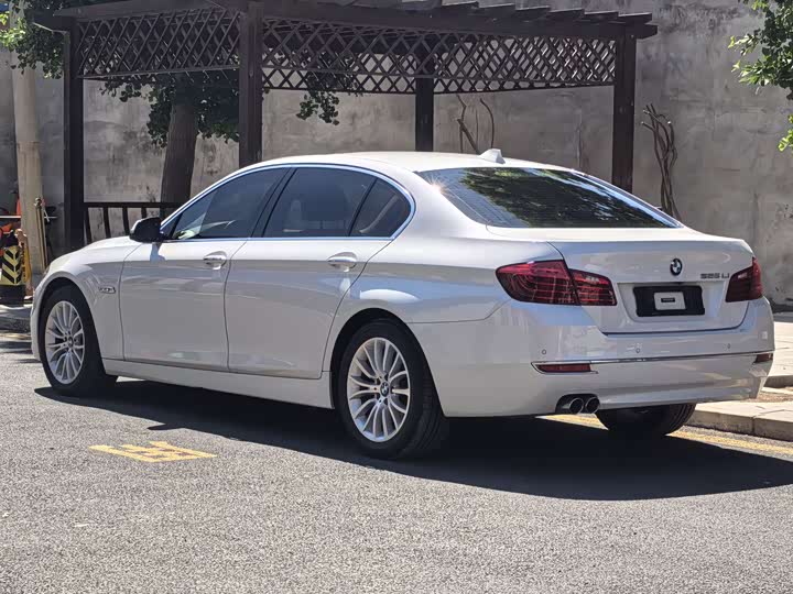 BMW 5 Series, 2017 года фото 5