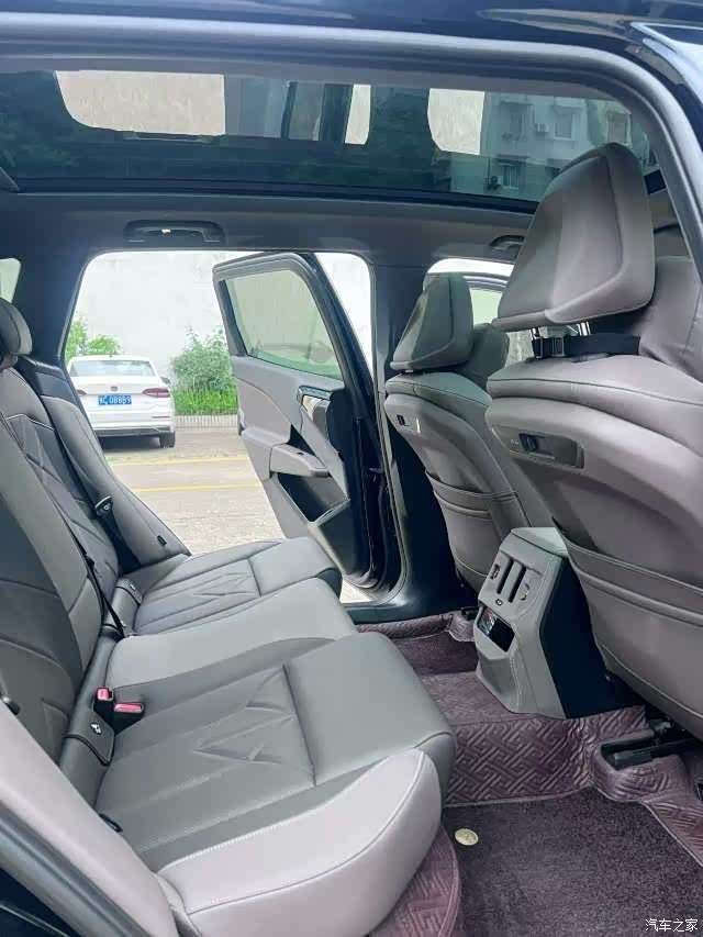BMW X3, 2025 все фото