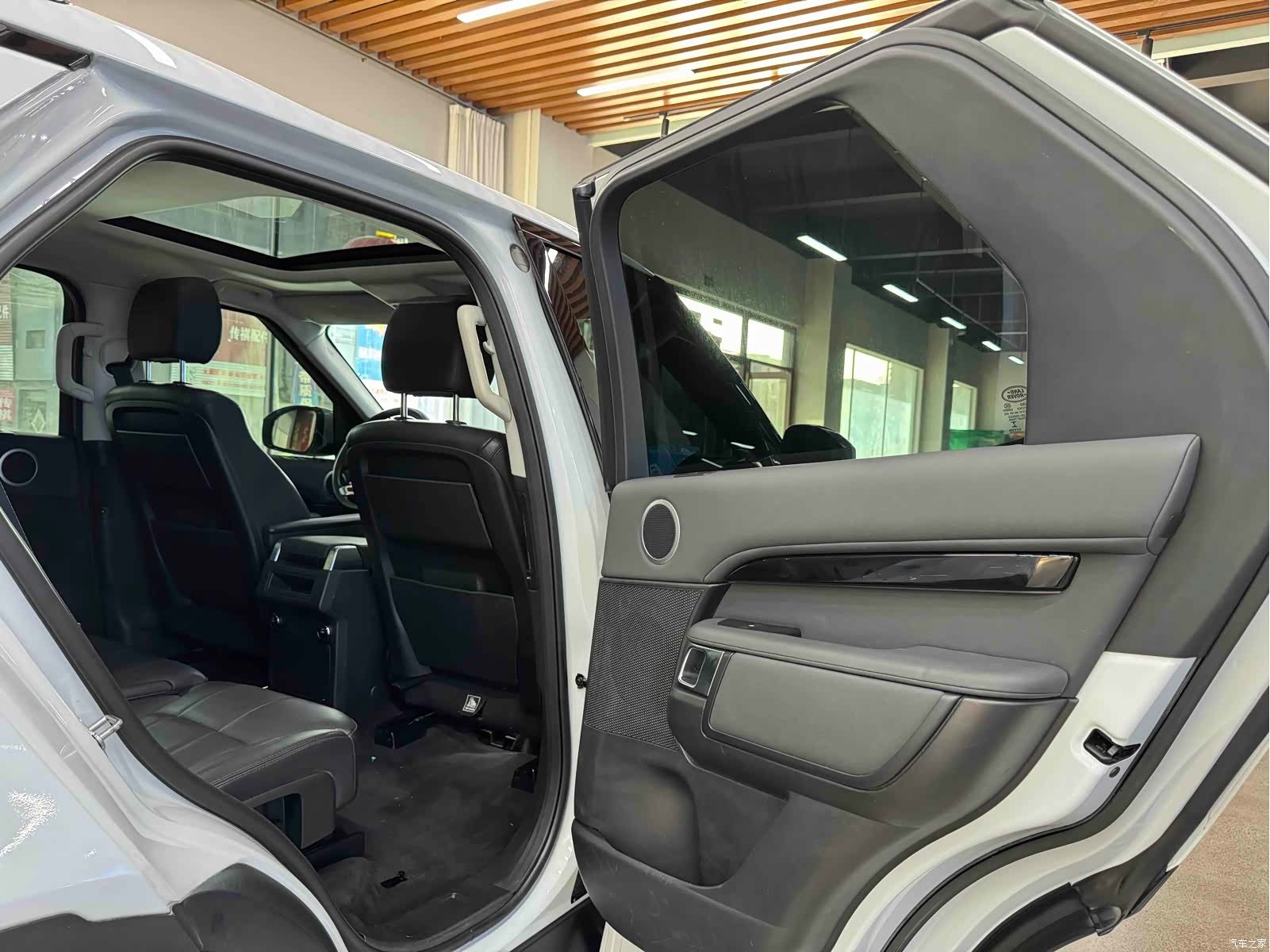 Land Rover Discovery, 2018 10