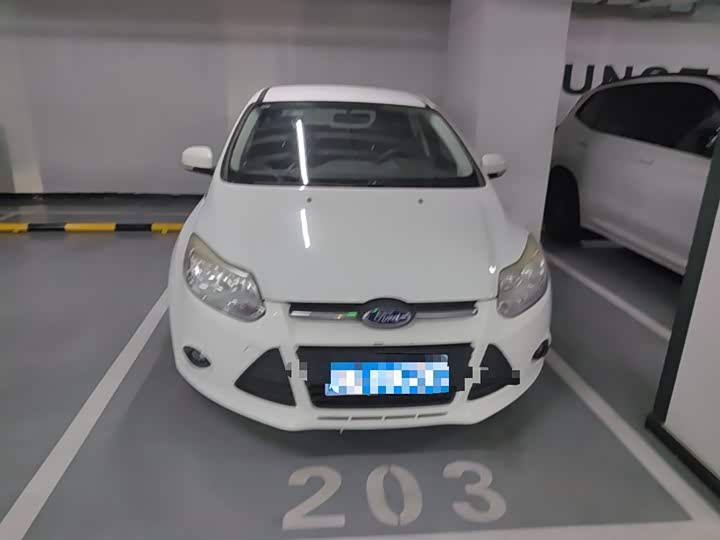Ford Focus, 2014 года фото 6