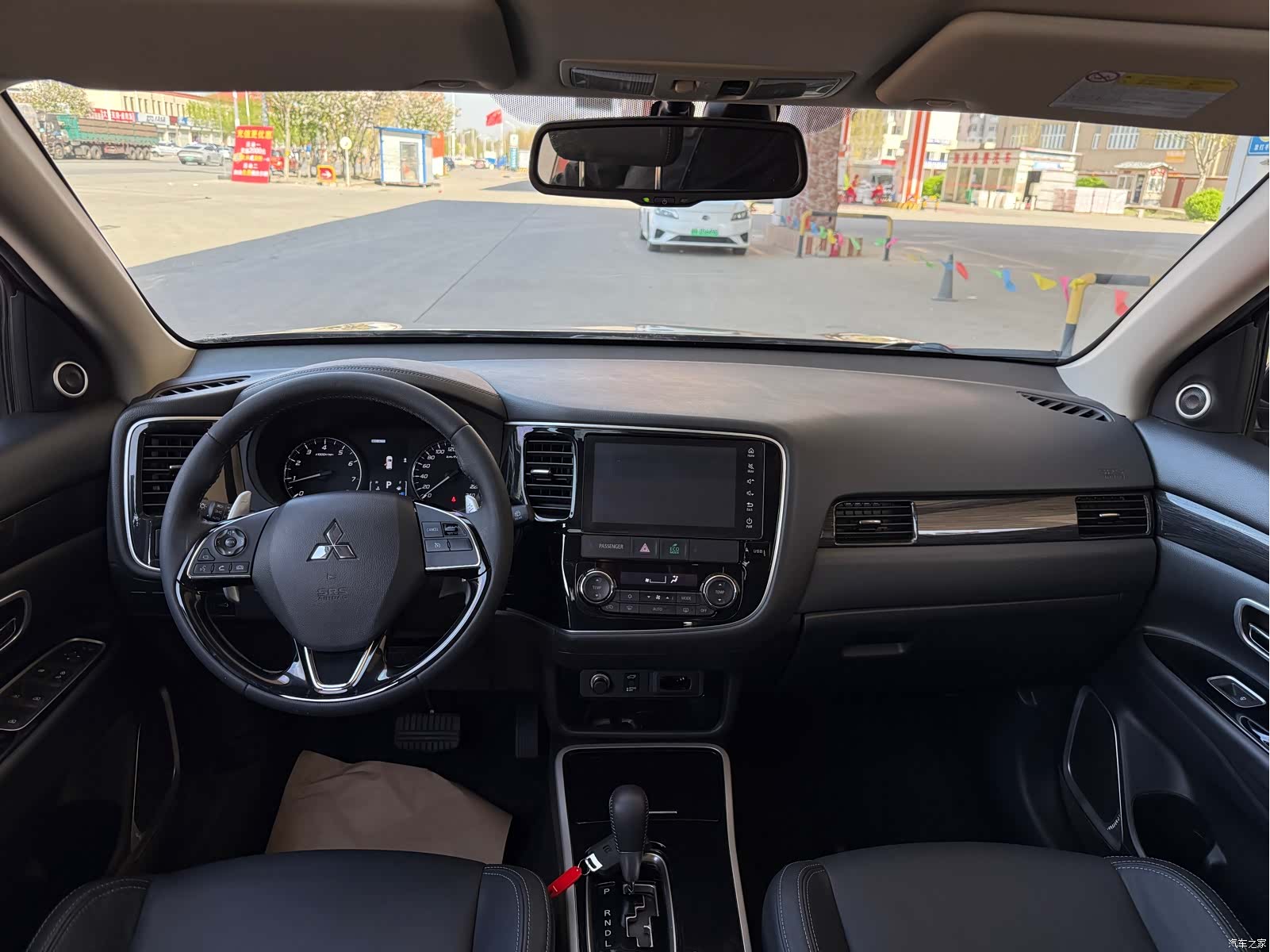 Mitsubishi Outlander, 2019 13