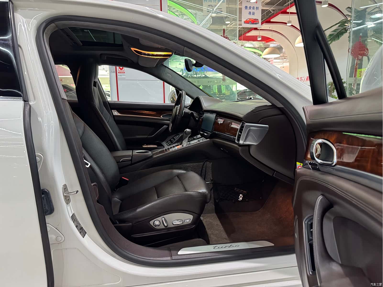 Porsche Panamera, 2012 8
