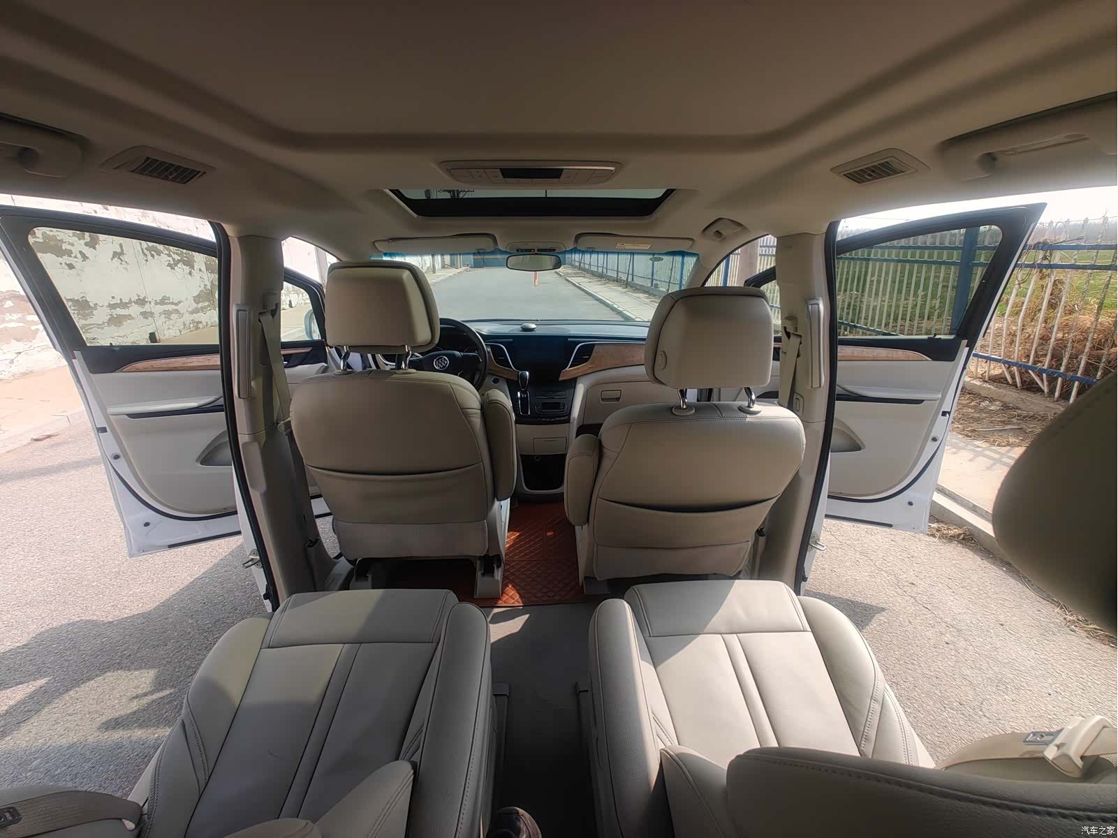 Buick GL8, 2018 14