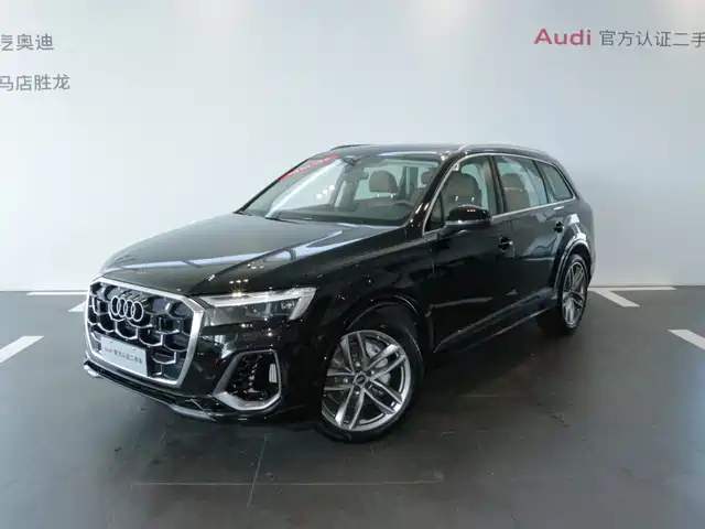 Audi Q7 2025 — купить из Китая под заказ