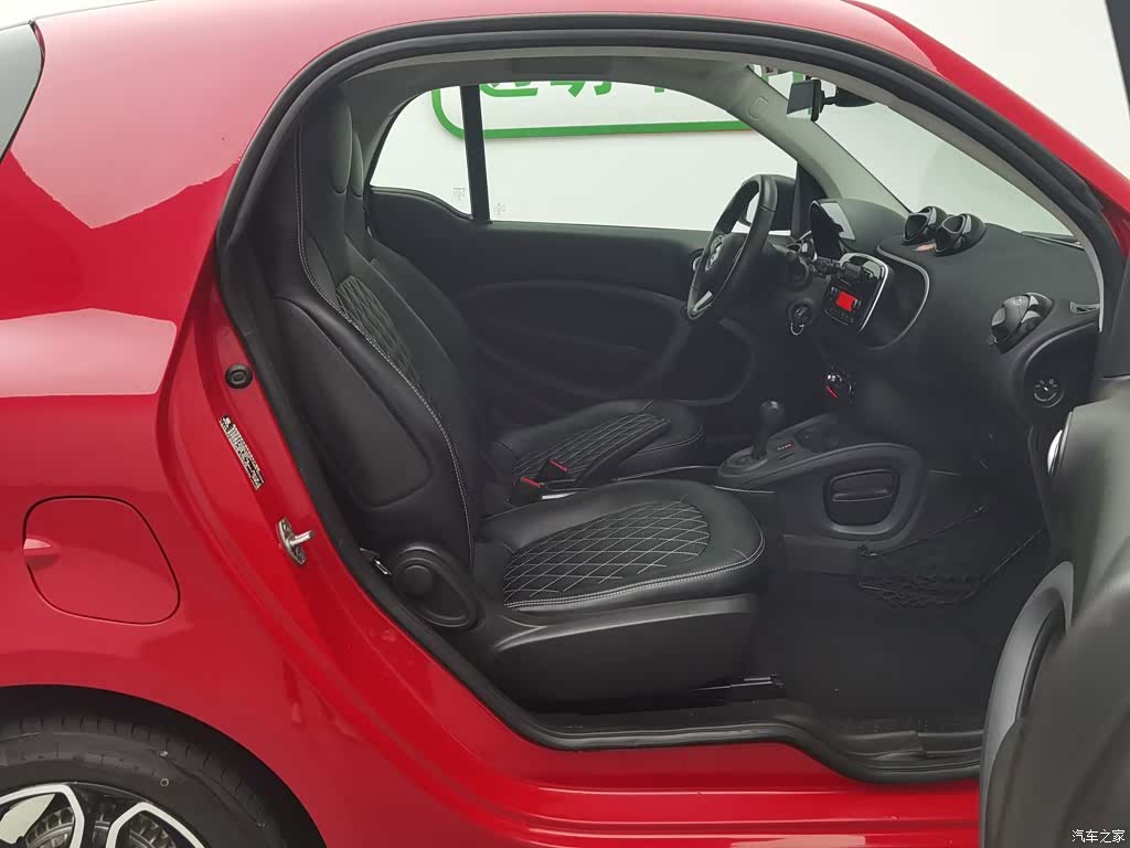 Smart Fortwo, 2019 23