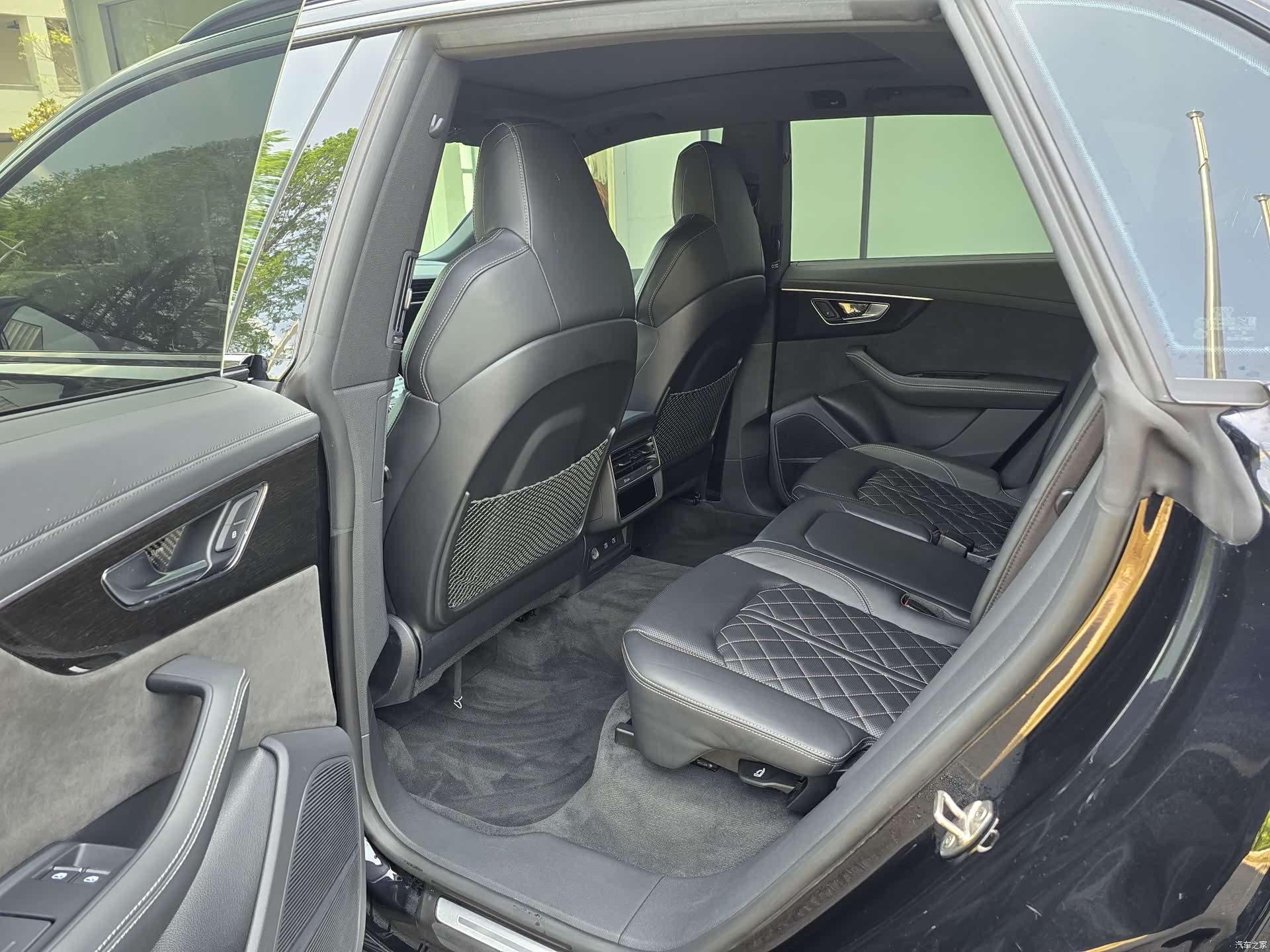 Audi Q8, 2021 7