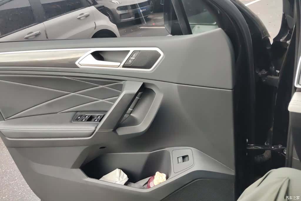 Volkswagen Tiguan L, 2024 7