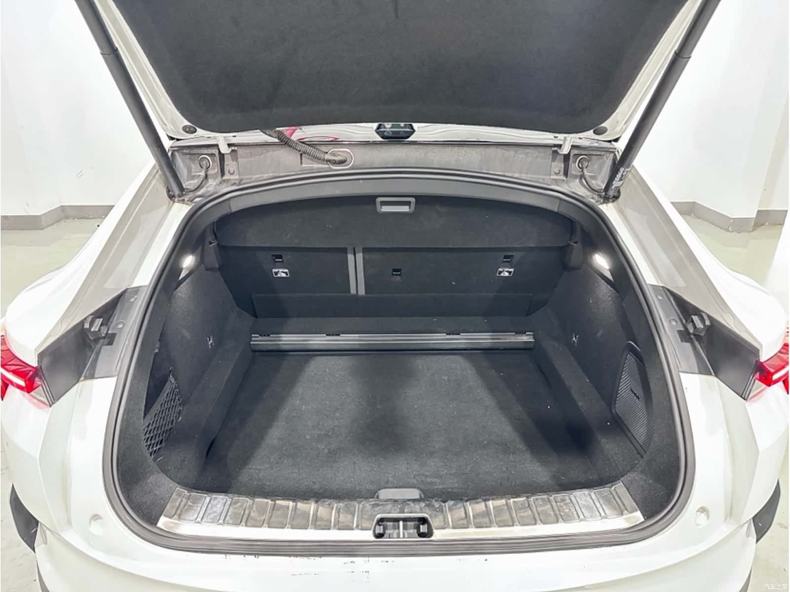 Polestar 4, 2024 6