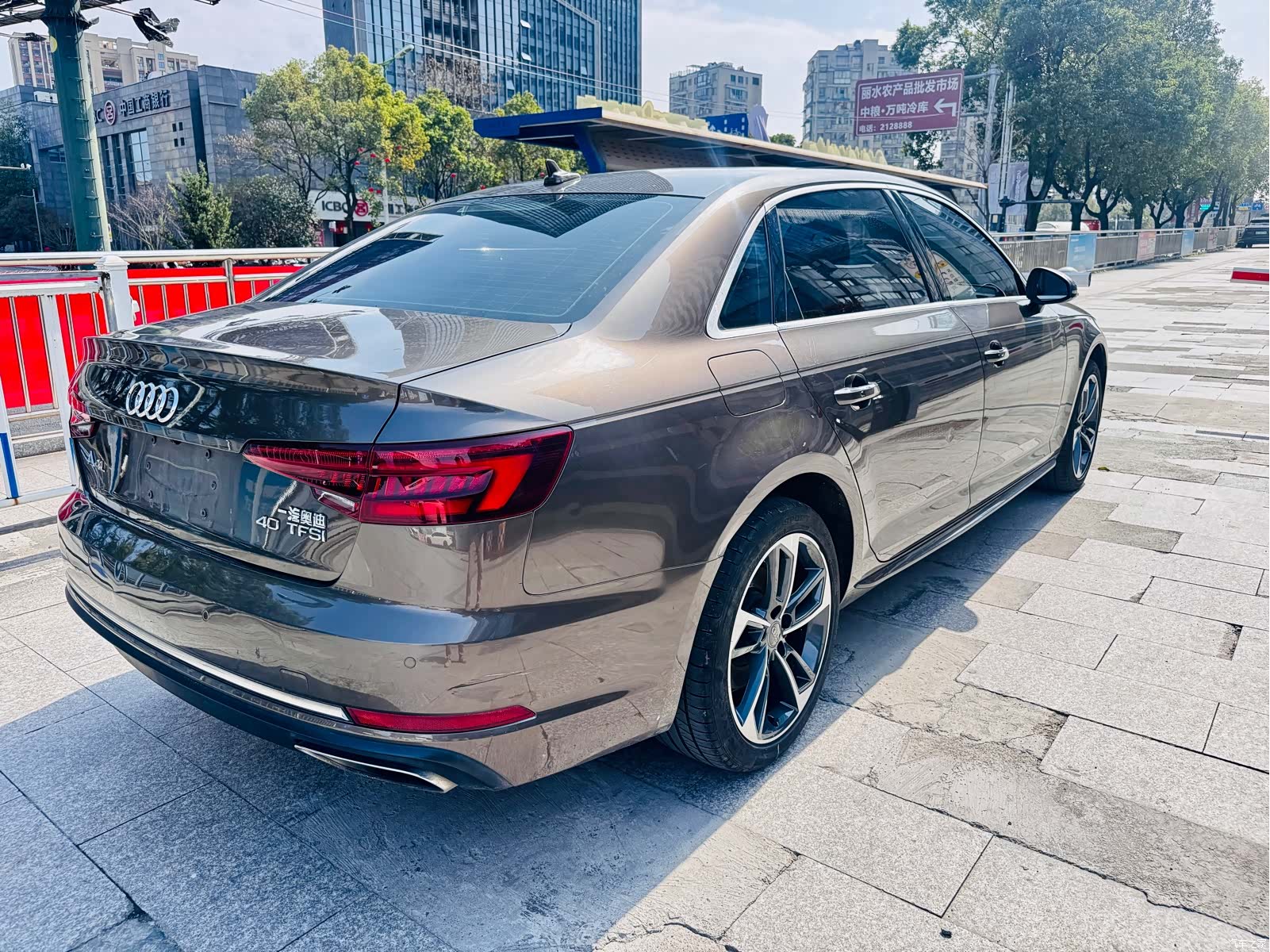 Audi A4L, 2019 10