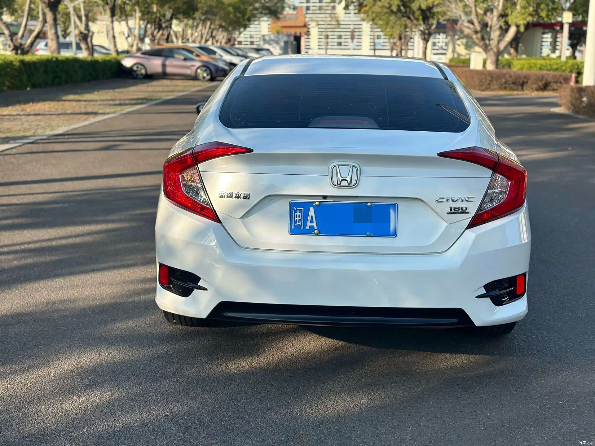 Honda Civic, 2018 все фото