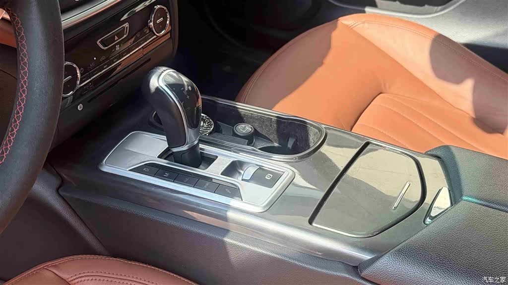 Maserati Ghibli, 2016 11