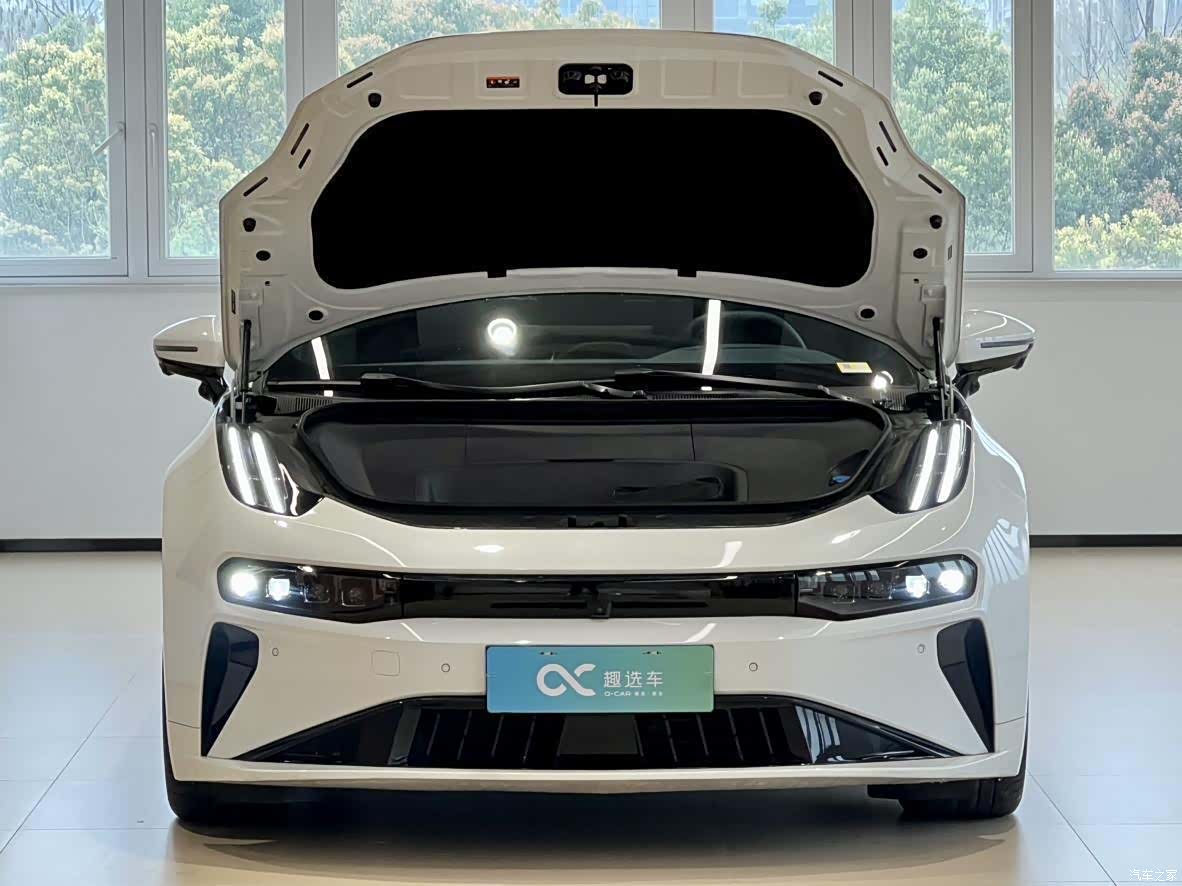 Zeekr 001, 2025 15