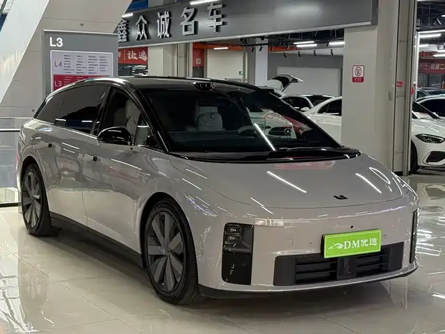 Li Auto i6 2026 — купить из Китая под заказ