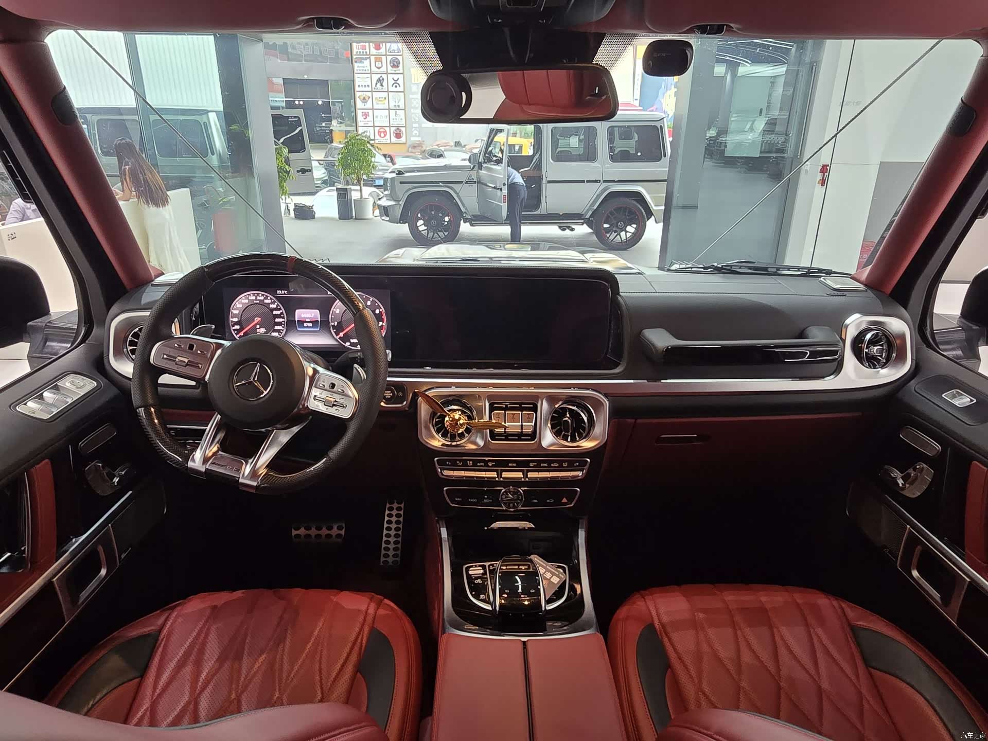 Mercedes-Benz G-Class, 2019 12