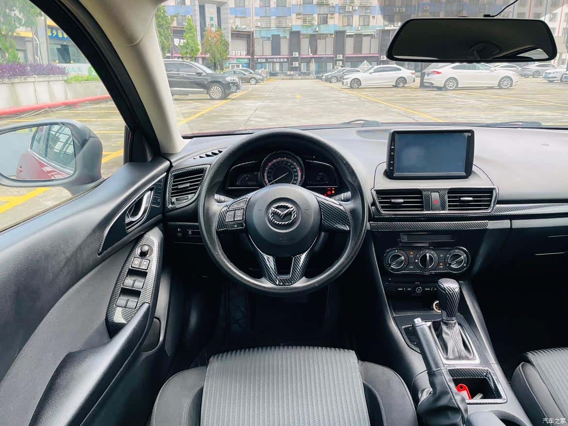 Mazda Mazda3, 2014 6