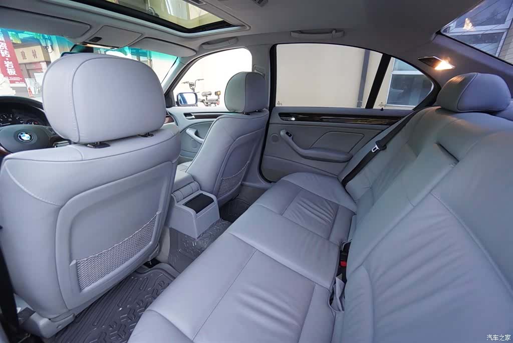 BMW 3 Series, 2005 9