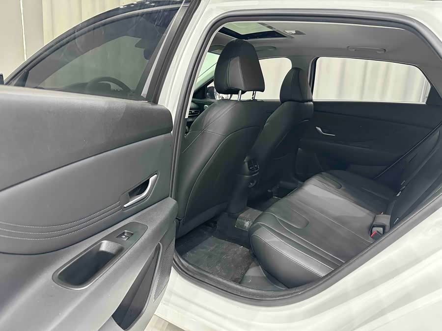 Hyundai Elantra 2024, фото 19