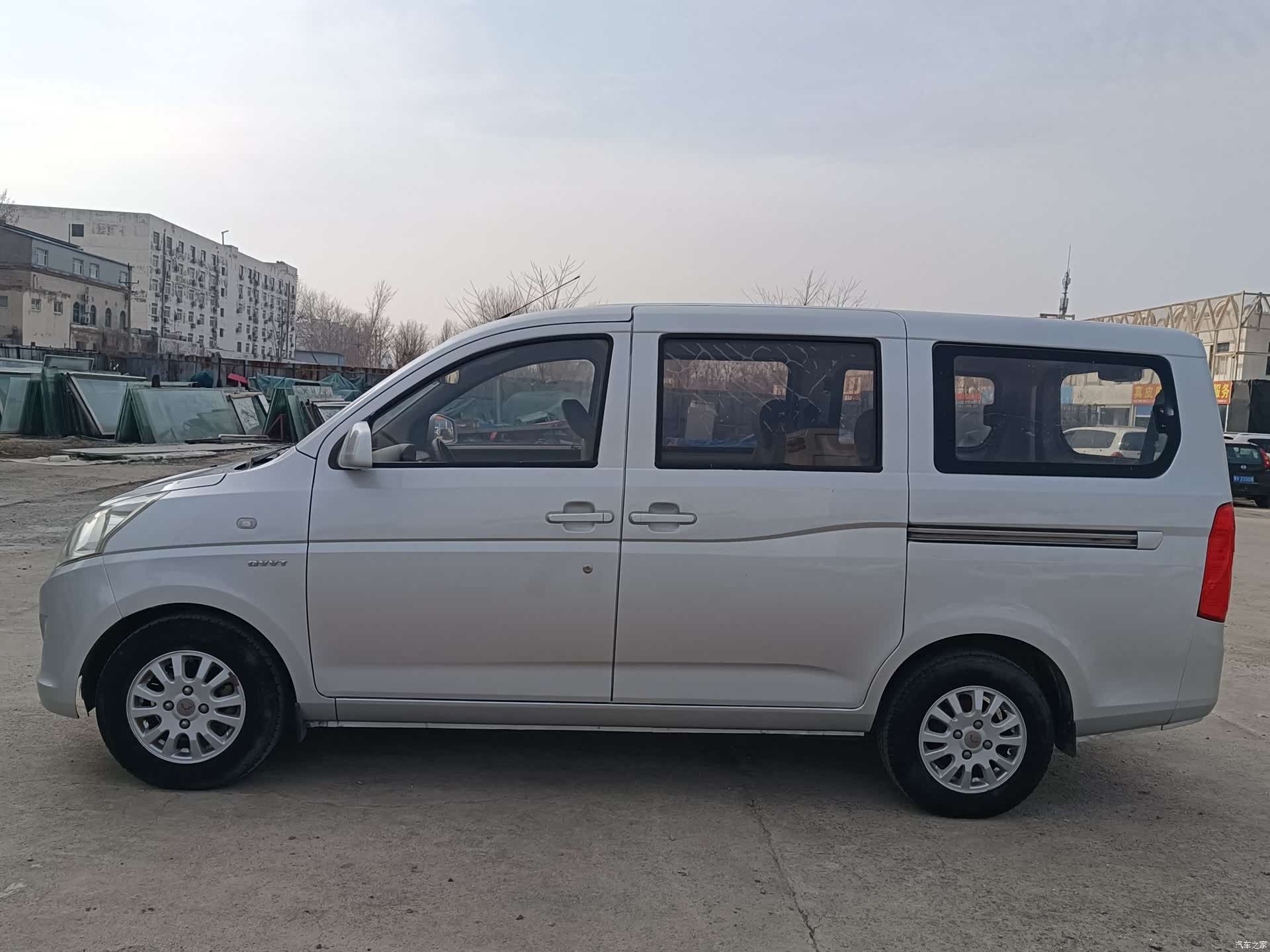 Wuling V, 2017 4