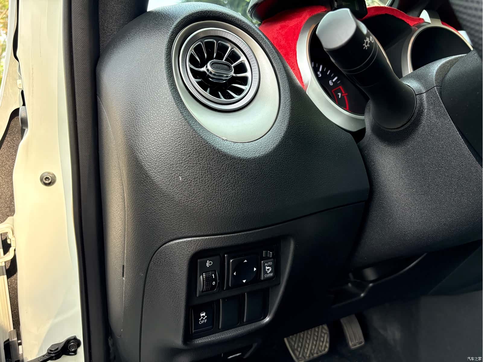Infiniti ESQ, 2019 7