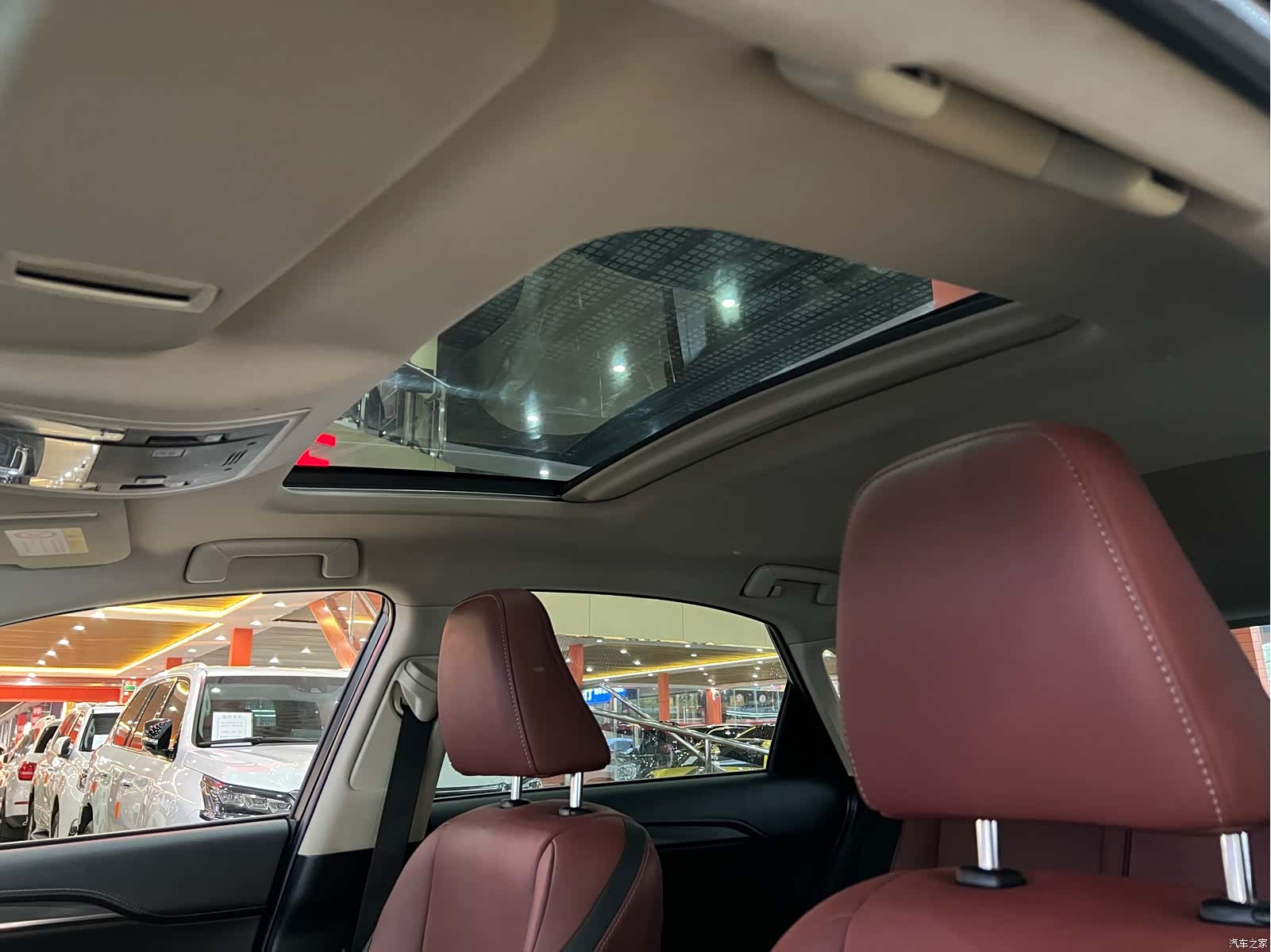 Lexus NX, 2016 13