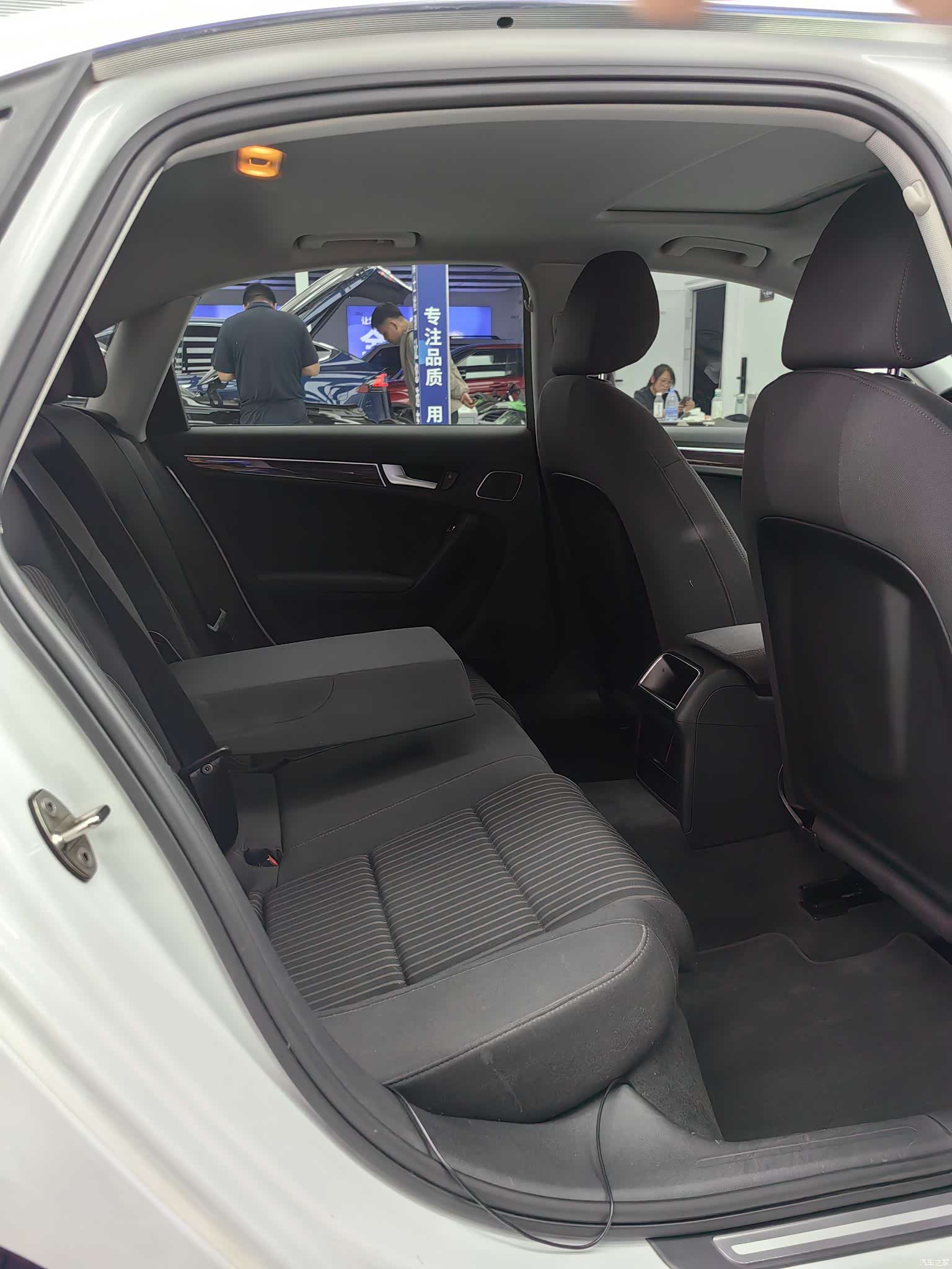 Audi A4L, 2013 6